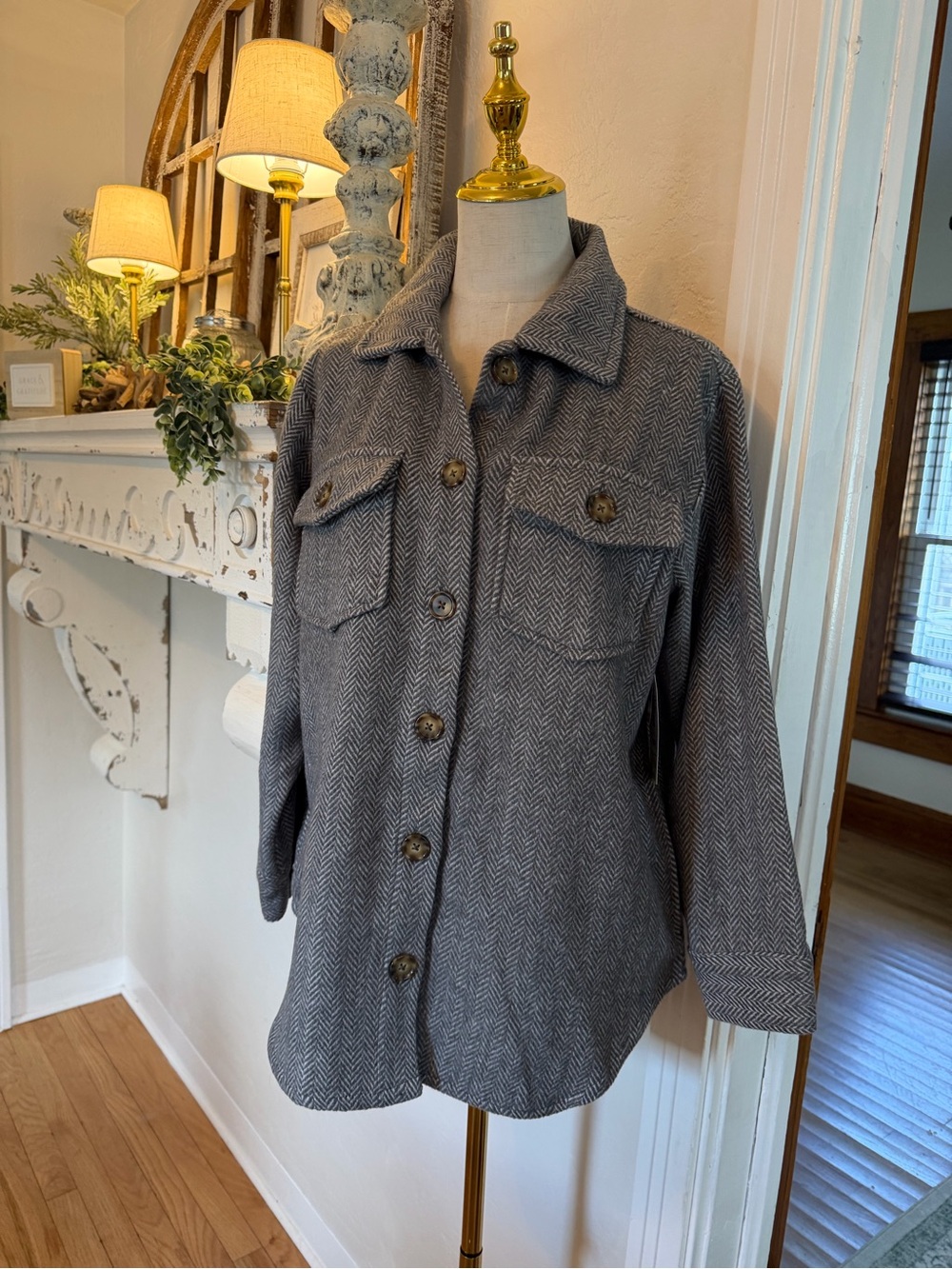 Time and Tru Gray Herringbone Button Front Shacket